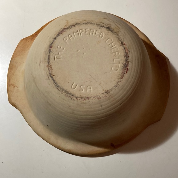 The Pampered Chef Stoneware Baking Bowl - Picture 2 of 10